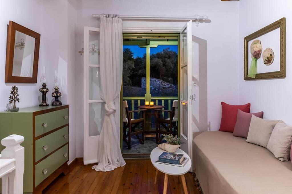 Nina-Myrtia Countryside House Skopelos Ditropo ภายนอก รูปภาพ